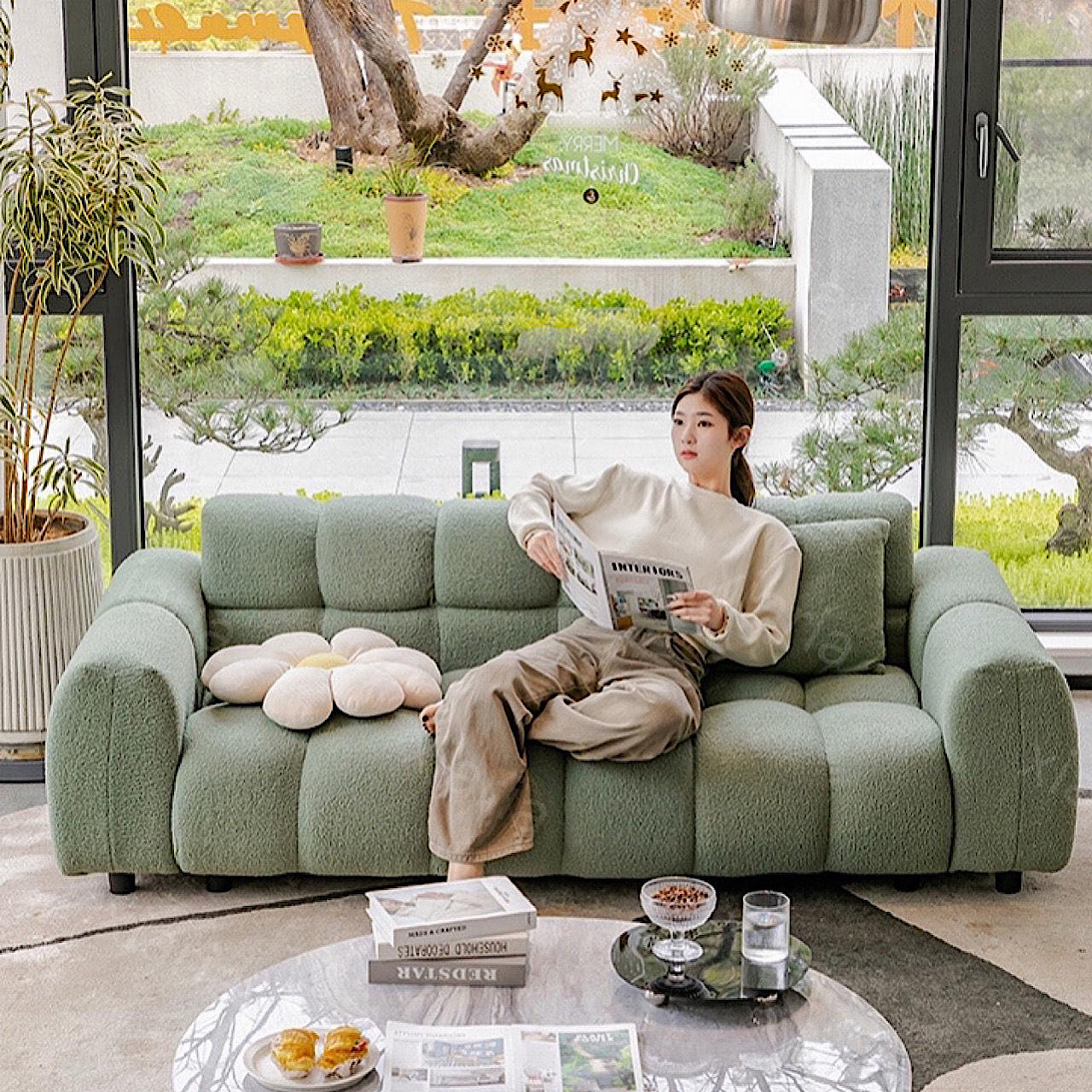 クリーム風 ファブリック ソファ リビング ルーム 家庭用 ダブルストレート ソファ モダン マシュマロ 羊 ウール ゆったり ソファ